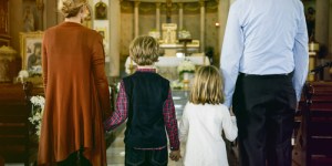 Familias misioneras Km0: cambiar el mundo permaneciendo en la parroquia