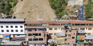 “¡Ay Diosito!”: El deslizamiento que dejó víctimas y sepultó casas en Perú
