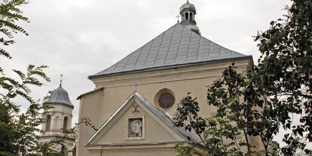 Nuestra Señora en Niżankowice llorando