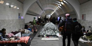 «Dios, dame fuerzas»… Oraciones impactantes en las paredes de las cámaras de tortura en Kherson