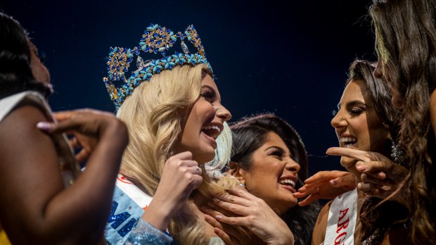 Miss-Poland-Karolina-Bielawska-winning-the-70th-Miss-World-Beauty-AFP