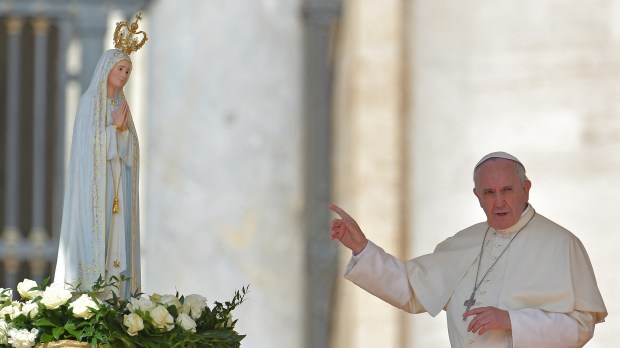 POPE-FRANCIS-OUR-LADY-OF-FATIMA-AFP