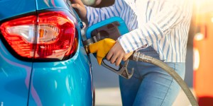 ¿Preocupada por el precio del carburante? Consejos útiles para mantener el gasto a raya