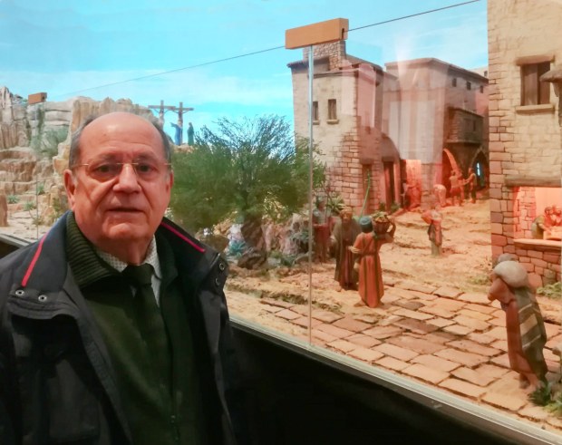 DIORAMA