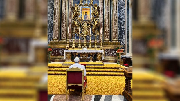 POPE-FRANCIS-Basilica-of-Santa-Maria-Maggiore-MALTA