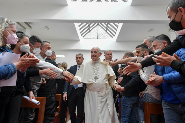 Pope-Francis-Civitavecchia-New-Penitentiary-Complex-Holy-Mass-Coena-Domini-Maundy-Thursday-Foto-1.jpeg