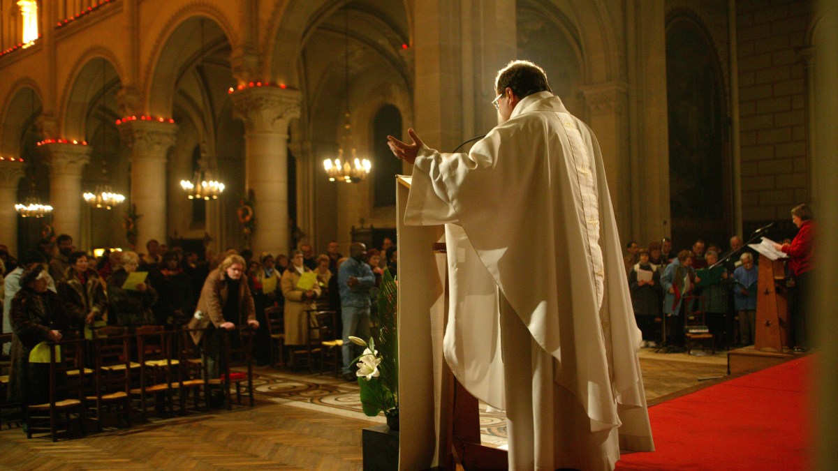 PRIEST