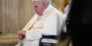 El Papa devoto de la Virgen de Fátima: rezo el rosario, como cuando era niño 
