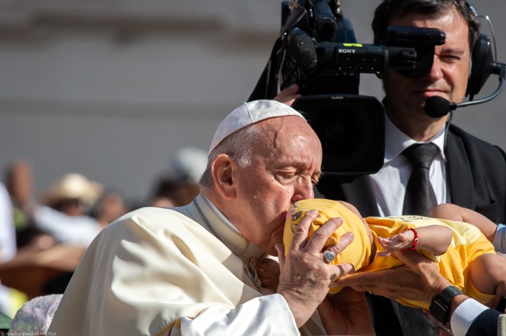 POPE FRANCIS - VATICAN - ST. Peter's Square - Audience