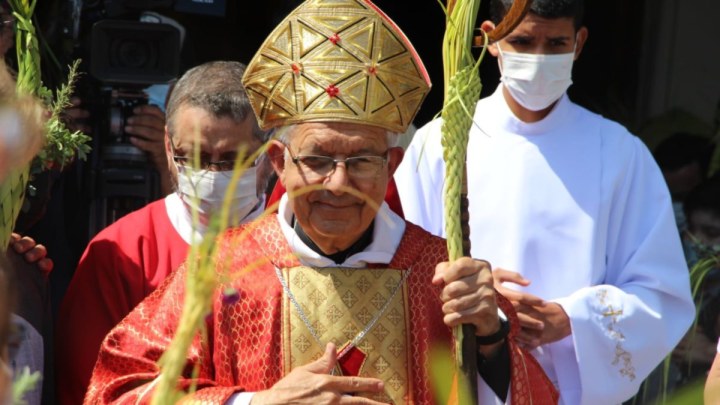 MONS ADALBERTO MARTINEZ