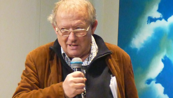 ADAM MICHNIK
