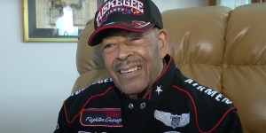 Lo que uno de los últimos aviadores de Tuskegee pide al cumplir 100 años