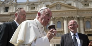 El Papa: No den lecciones desde el balcón, salgan a dar esperanza