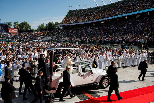 Pope-Francis-Commonwealth-Stadium-in-Edmonton-Canada-AFP