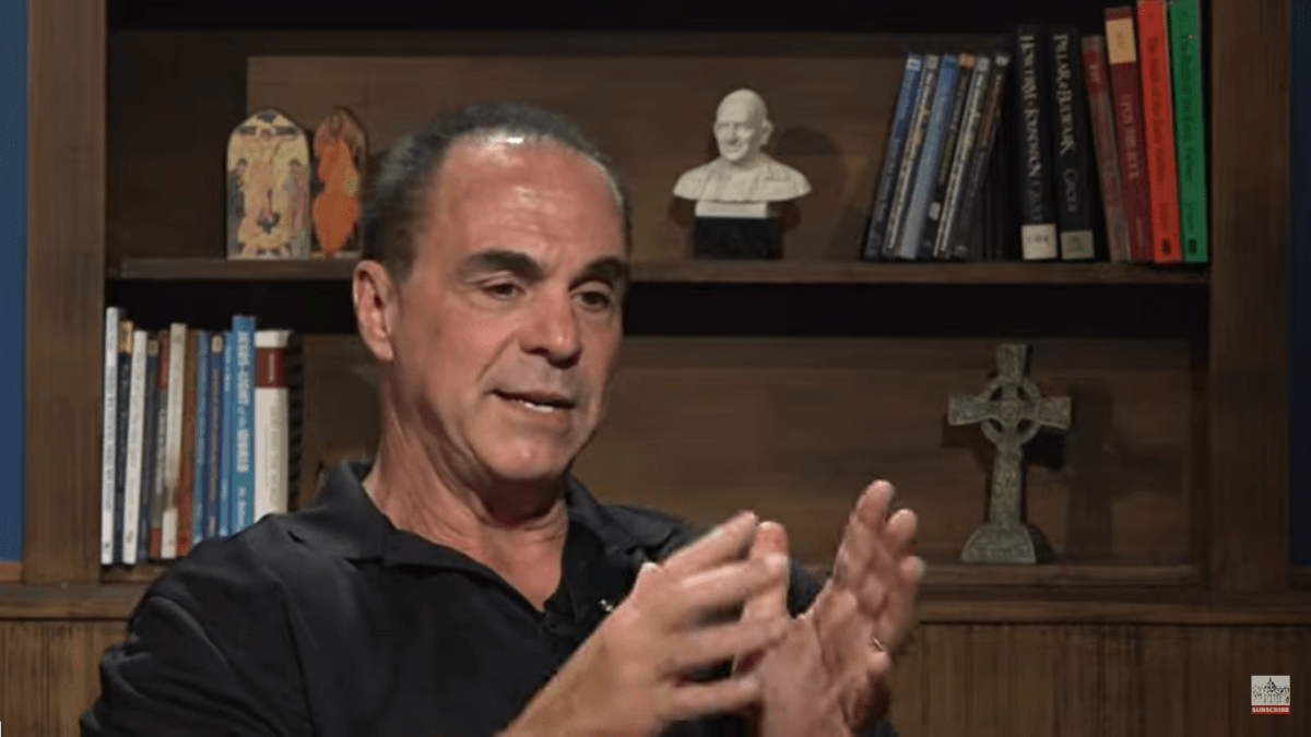 MICK SOUZA