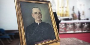 «El anciano que nunca envejeció», así recuerdan en Colombia al padre Toñito