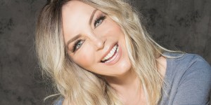 Laura Flores se arrepiente de posar para Playboy y pide perdón a su hija