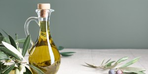El aceite de oliva, una exquisitez en la mesa que también dice presente en el altar