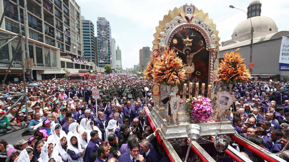 Señor de los Milagros en Perú: «Tenemos la procesión más misionera del ...