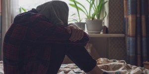 Suicidóloga explica por qué cada vez más niños intentan quitarse la vida [entrevista]
