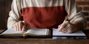 El camino de muchos protestantes a la Iglesia católica&#8230; leyendo la Biblia