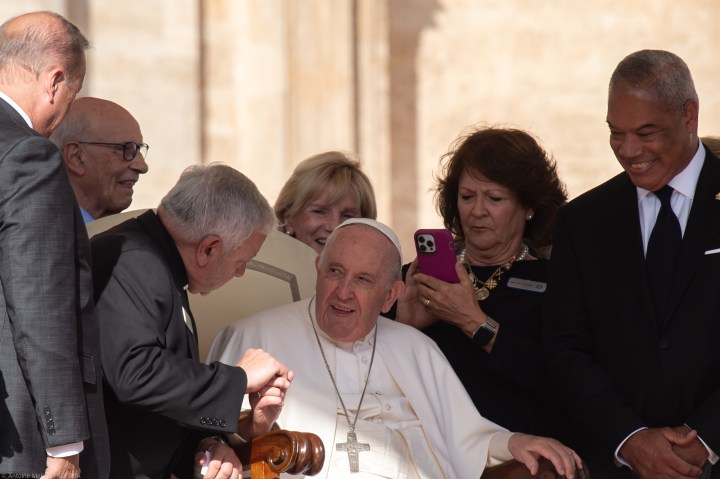 Pope Francis meets with faithful at the end of his audience