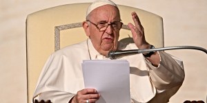 ¿Paralizado en la vida, sin deseos? El Papa te da 5 consejos para cambiar