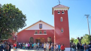 WEB-CHILE-NINHUE-NUESTRA-SENORA-DEL-ROSARIO-004-iglesia.cl_.jpg