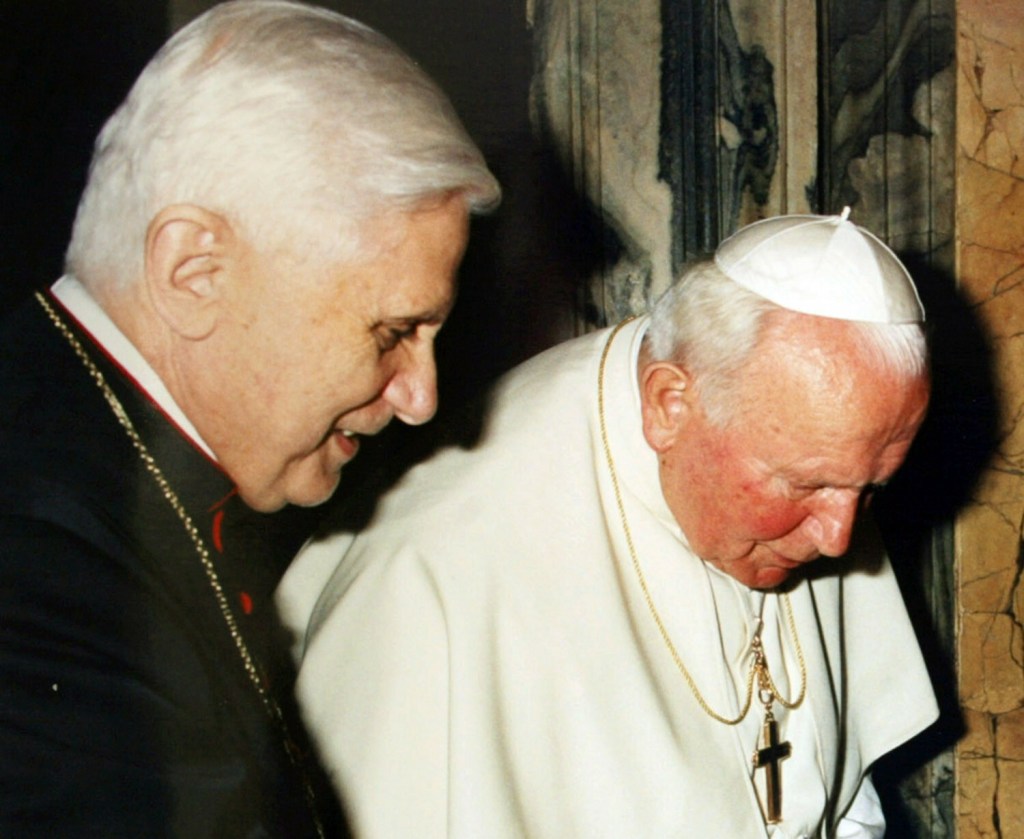 kard. Joseph Ratzinger z papieżem Janem Pawłem II