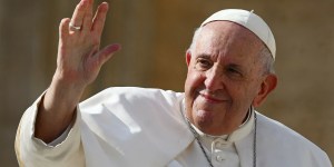 El Papa advierte sobre la pornografía digital a curas y monjas: «El diablo entra por ahí»