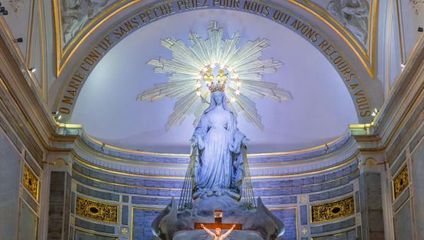 Medalla milagrosa, papa Juan Pablo II, Santa Teresita del Niño Jesús