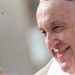 El Papa está “físicamente muy bien”, ahora debe “reaprender a hablar”