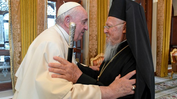 Pope-Francis-embracing-the-Ecumenical-Patriarch-of-Constantinople-Bartholomew-I-AFP