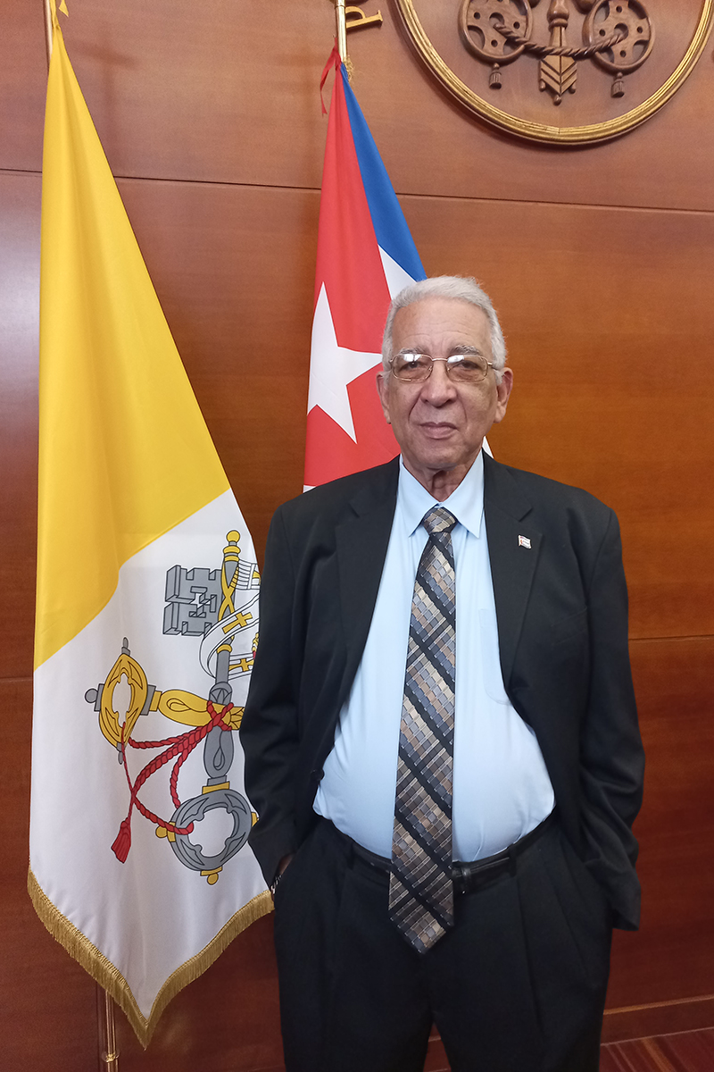 Prof.-Eduardo-Torres-Cuevas