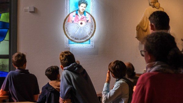 jak zafascynować młodzież postacią Carlo Acutisa