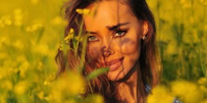 Ex modelo de desnudos habla de su conversión: ‘Dios me da todo lo que necesito’