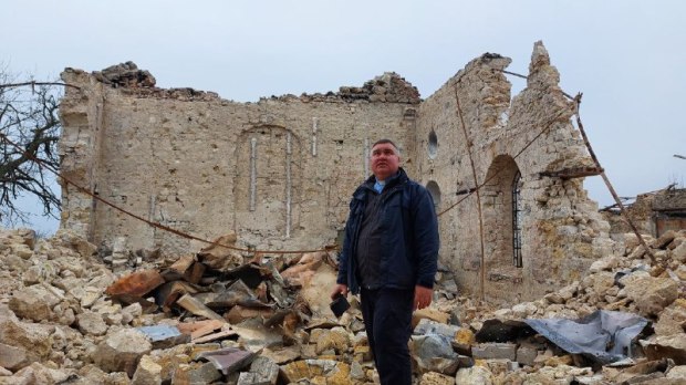 Zniszczony przez Rosjan kościół katolicki we wsi Kyseliwka na Ukrainie