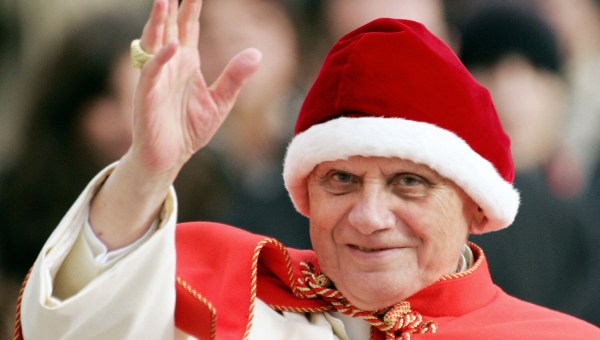 Benedykt XVI w zabawnych sytuacjach