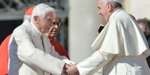 El papa Francisco recuerda a Benedicto XVI: «un gran maestro»