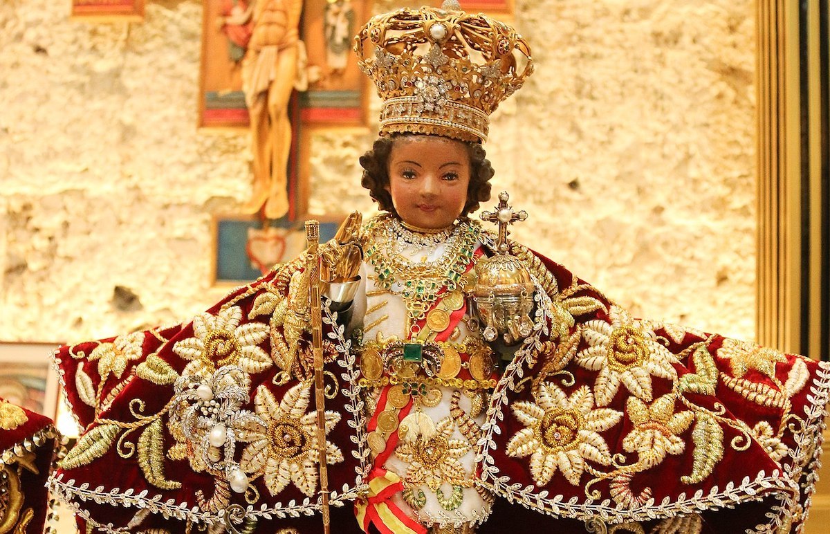 Santo Nino de Cebu Statue Philippines
