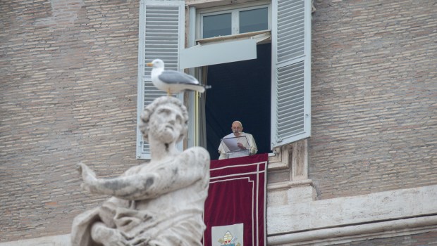 Pope-Francis-Angelus-prayer-at-St.-Peters-square-Jan-06-2023