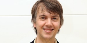 Un fraile y Lourdes le llevaron a Dios: La conversión de un cantante italiano