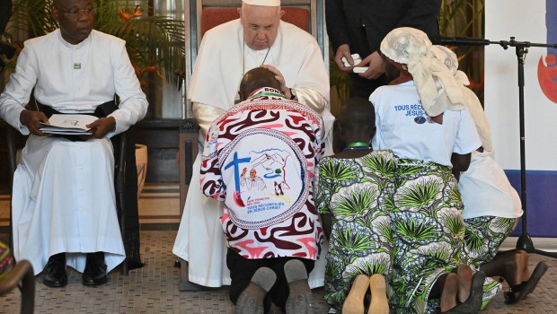 Pope-Francis-blesses-attendees-as-he-meets-with-victims-of-the-conflict-in-eastern-Democratic-Republic-of-Congo-AFP