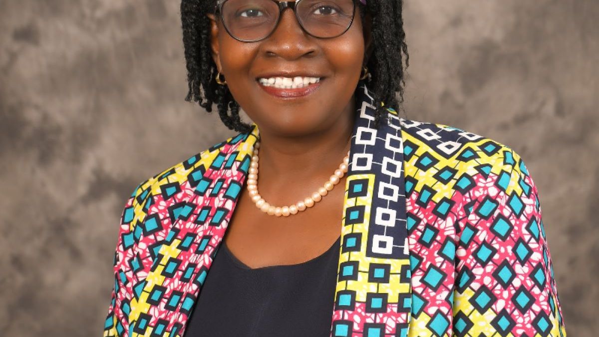 Florence-Oloo-2023-premio-harambee-2023.jpg