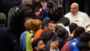 Papa Francisco audience to refugees who arrived under humanitarian corridors programme
