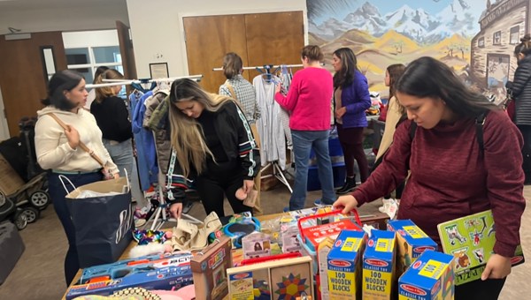 Walking-with-moms-in-need-meet-up