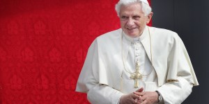 El Papa celebrará una misa en memoria de Benedicto XVI