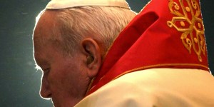 Oraciones de san Juan Pablo II para confiar en Cristo