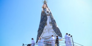 En Pedro Juan Caballero reluce la imagen de la Virgen más grande de Paraguay