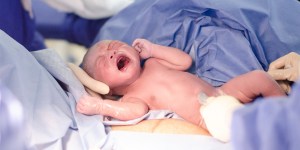 Su bebé murió pero salvó la vida de otro bebé con un trasplante